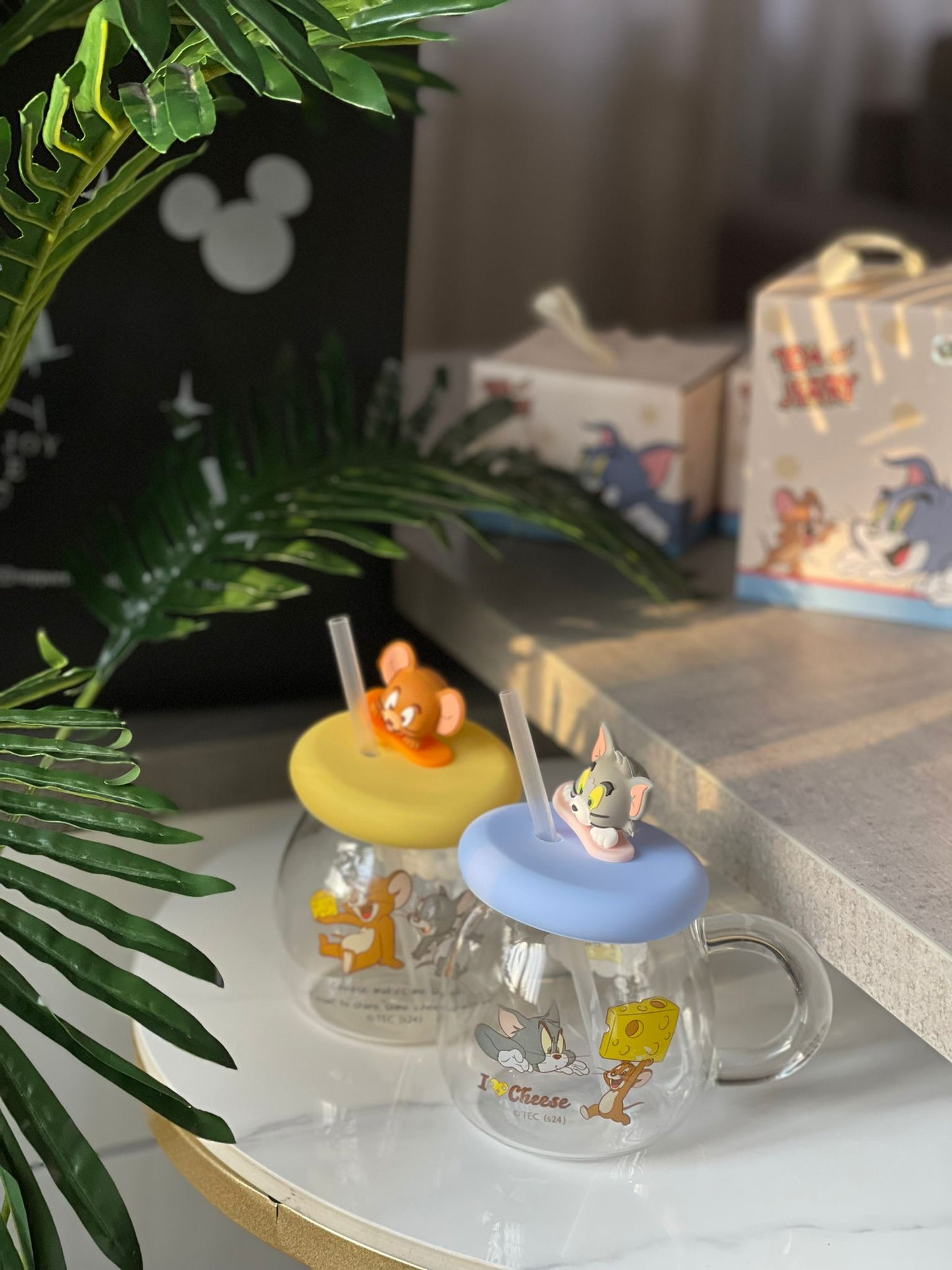 Tom & Jerry 3D Lid Glass Mug + Straw (Tom)