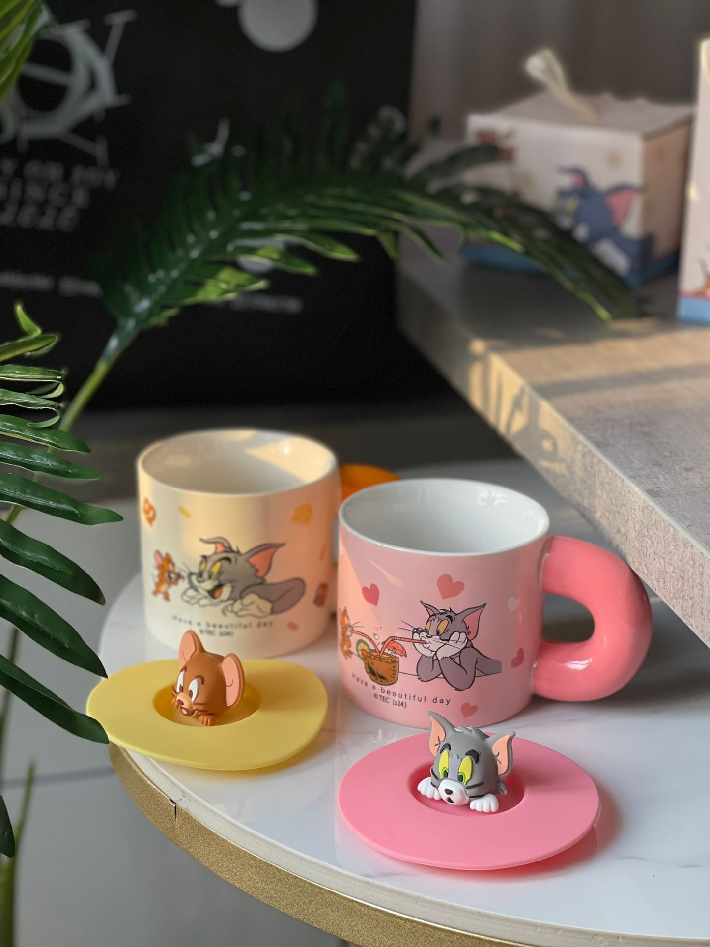 Tom & Jerry Pink 3D Lid Ceramic Mug