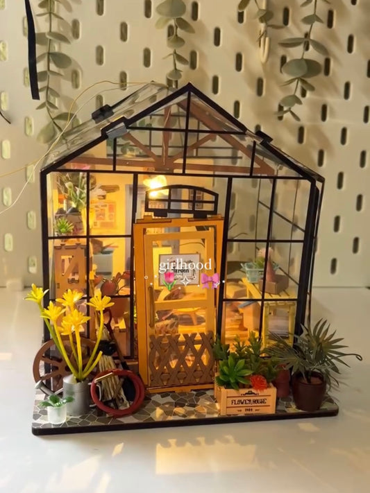 Cathy’s Flower House - 1:24 DIY Miniature Greenhouse Kit